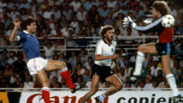 1982 FIFA WC France v W Germany.jpg