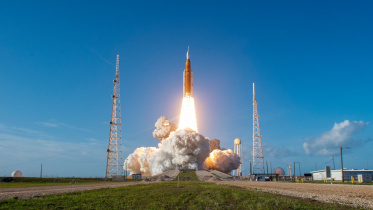 Artemis II.jpg