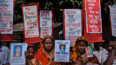 Protester demanding justice rana plaza
