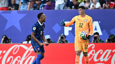 2026-07-04T231147Z_182970814_UP1EM741SFM5S_RTRMADP_3_SOCCER-WORLDCUP-PRY-FRA.JPG