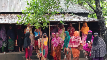 pabna school teacher.jpg