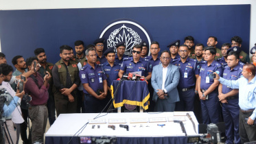 Chattogram Superintendent of Police Masud Alam held a press briefing today. Photo: Star