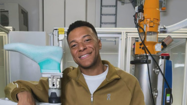Mbappe On.jpg