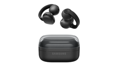 Samsung Galaxy Buds On.PNG