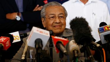 Malaysia's ex leader Mahathir Mohamad sworn