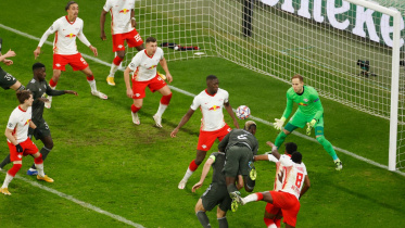 Manchester United and Leipzig.jpg