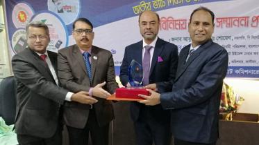 Photo_2_HM Manjurul Islam, General Manager of PRAN Group received Vat Payer Award (1).jpg