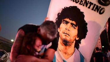 maradona-wb.jpg
