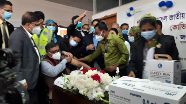 health minister-vaccination.jpg