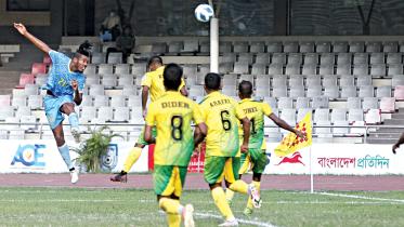 Abahani-striker.jpg