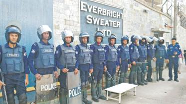 60 apparel units shut.jpg