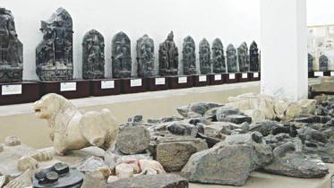 Ancient statues and fragments 1.jpg
