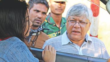 Ankhi O Tar Bondhura.jpg