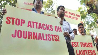attack on journos.jpg