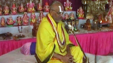The famed ‘Falahari Baba’ of Rajasthan in India is arrested after he was charged with raping a 21-year-old woman at his ashram in Alwar.