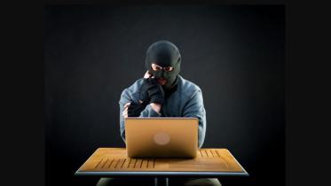 Teen burglar wakes up California couple