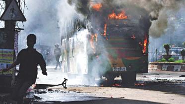 bus torched.jpg