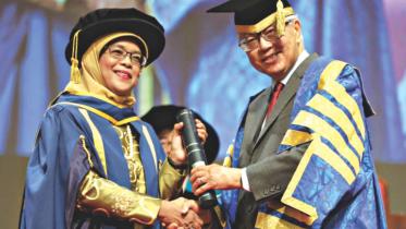 candidate Madam Halimah.jpg