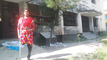 Challenged Julekha strives.jpg