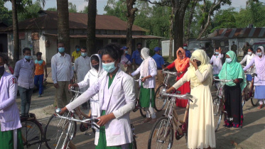 college-girls-get-bicycles-lalmonirhat.jpg