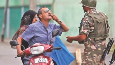 curfew in Srinagar.jpg