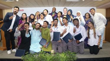 Debate_Monon Muntaka.JPG