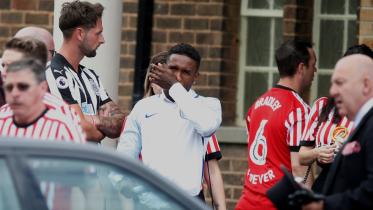 Defoe at Bradley's funeral.JPG