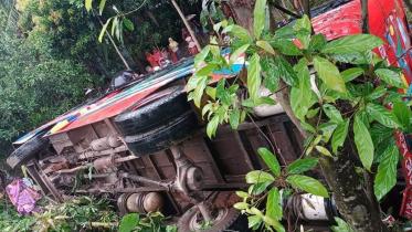 Dhaka-bound-bus.jpg