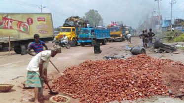dhaka tangail highway.jpg