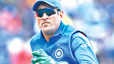Dhoni.jpg