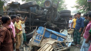 Dinajpur Accident.jpg