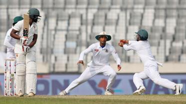 Donald Tiripano zim catch.jpg