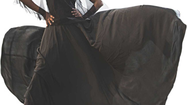 EBONY ENSEMBLES FOR A DIFFERENT SUMMER