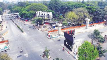 economy pause and play.jpg