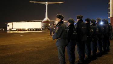 EGYPT-CRASH-BODIES-ARRIVAL