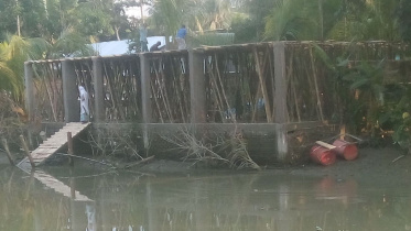 Encroachment Baufal canal.jpg