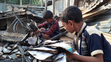 Farmer family loses home.jpg