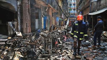 Fire-Chawlkbazar.jpg