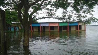 flood close school.jpg