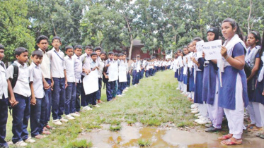 Gang storms school.jpg