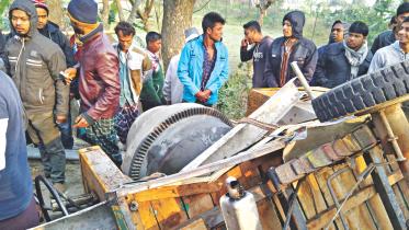 Gopalganj road crash.jpg