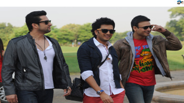 great grand masti.jpg