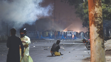 hardline cleric protest.jpg