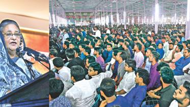 hasina discussion Gono Bhaban.jpg