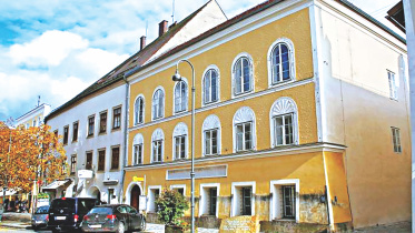 Hitler birth house.jpg