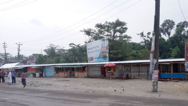 Illegal market RHD.jpg