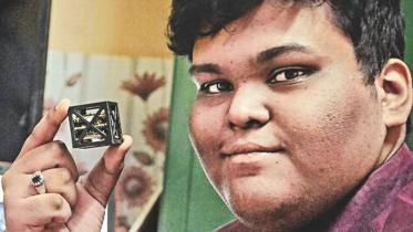 indian teen.jpg