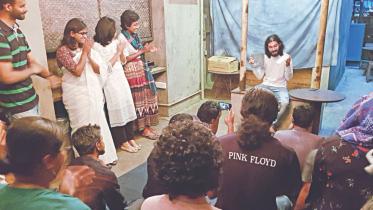 Intertwining pictures and poetry