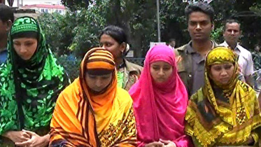 female militants, Sirajganj Sadar upazila, Masumpur, crude bombs, JIhadi books, bomb-making materials