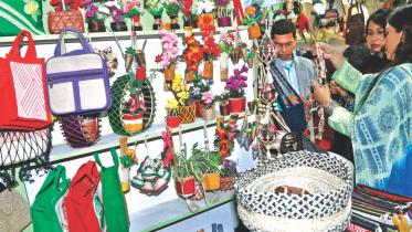 Jute goods makers.jpg